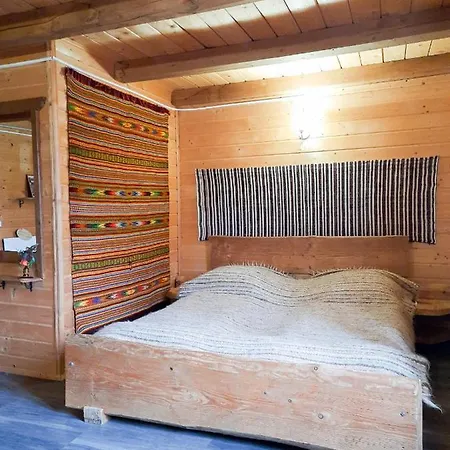 Kermanych Lodge